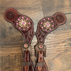 New rodeo drive brown bling Tooled Leather Spur Straps with Pink Crystal Conchos
